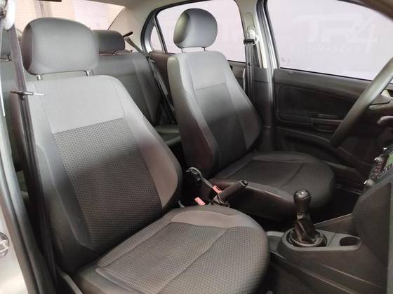 VOLKSWAGEN VOYAGE 1.6 MSI TOTALFLEX 4P MANUAL